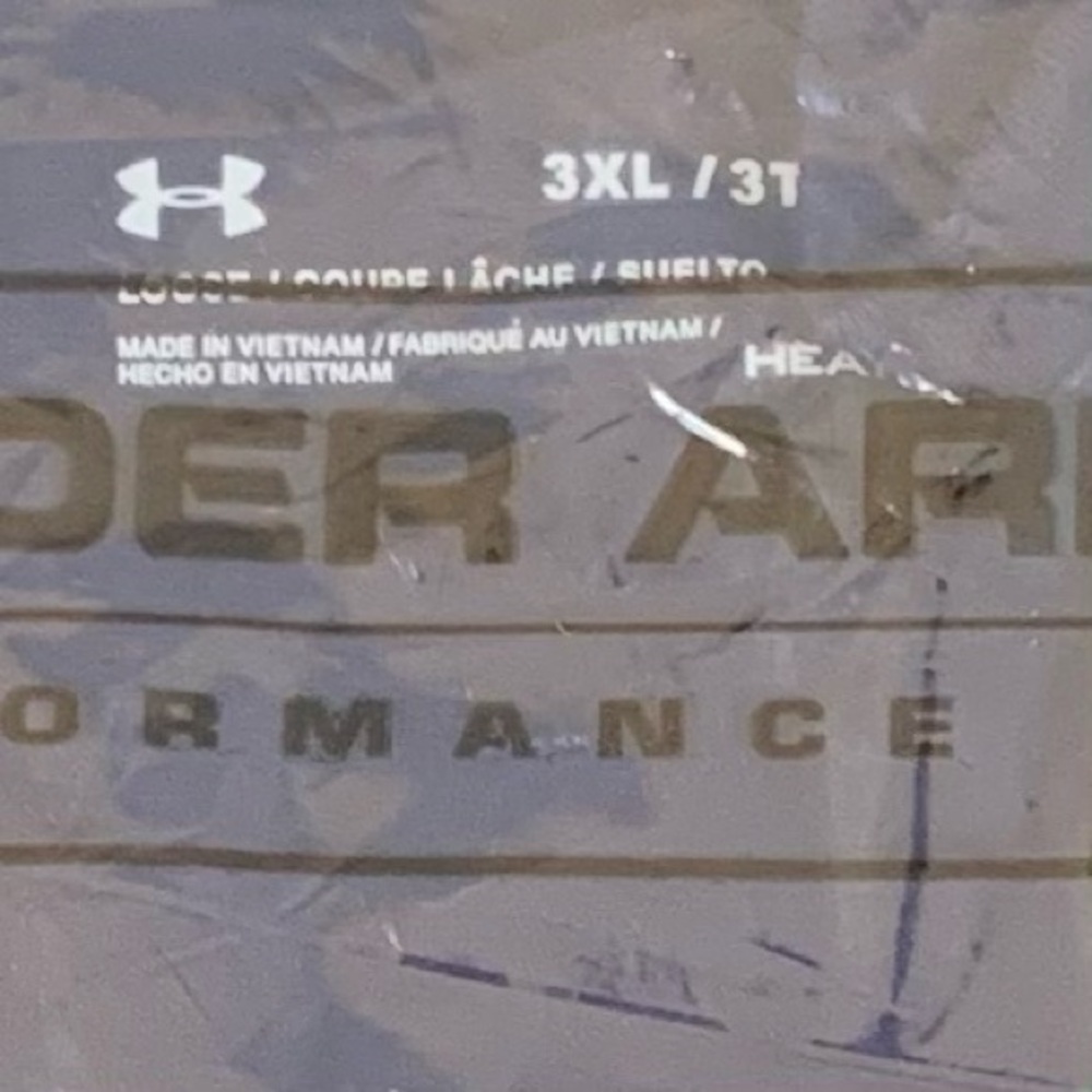 Under Armour NWT “NAVY” navy blue short sleeve tee shirt. - Picture 4 of 16